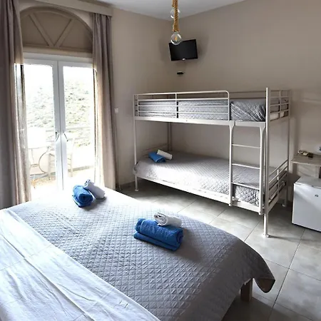 Ξενοδοχείο Kohili Kolibithra In Tinos 2*