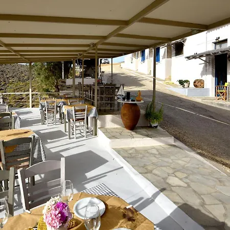 Ξενοδοχείο Kohili Kolibithra In Tinos 2*
